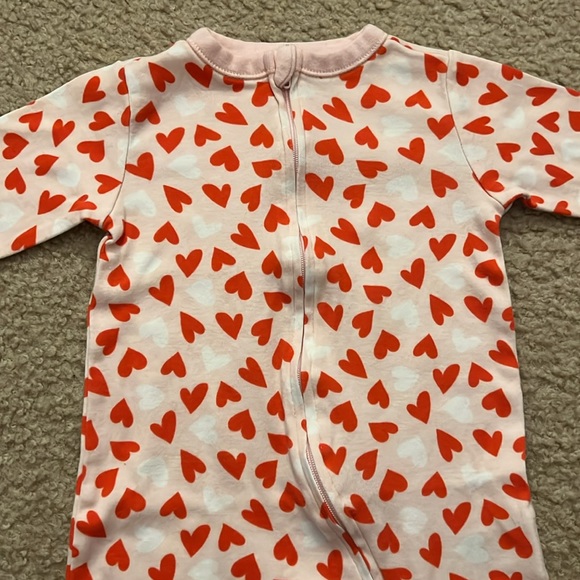 6-9 month sleeper - Picture 2 of 3